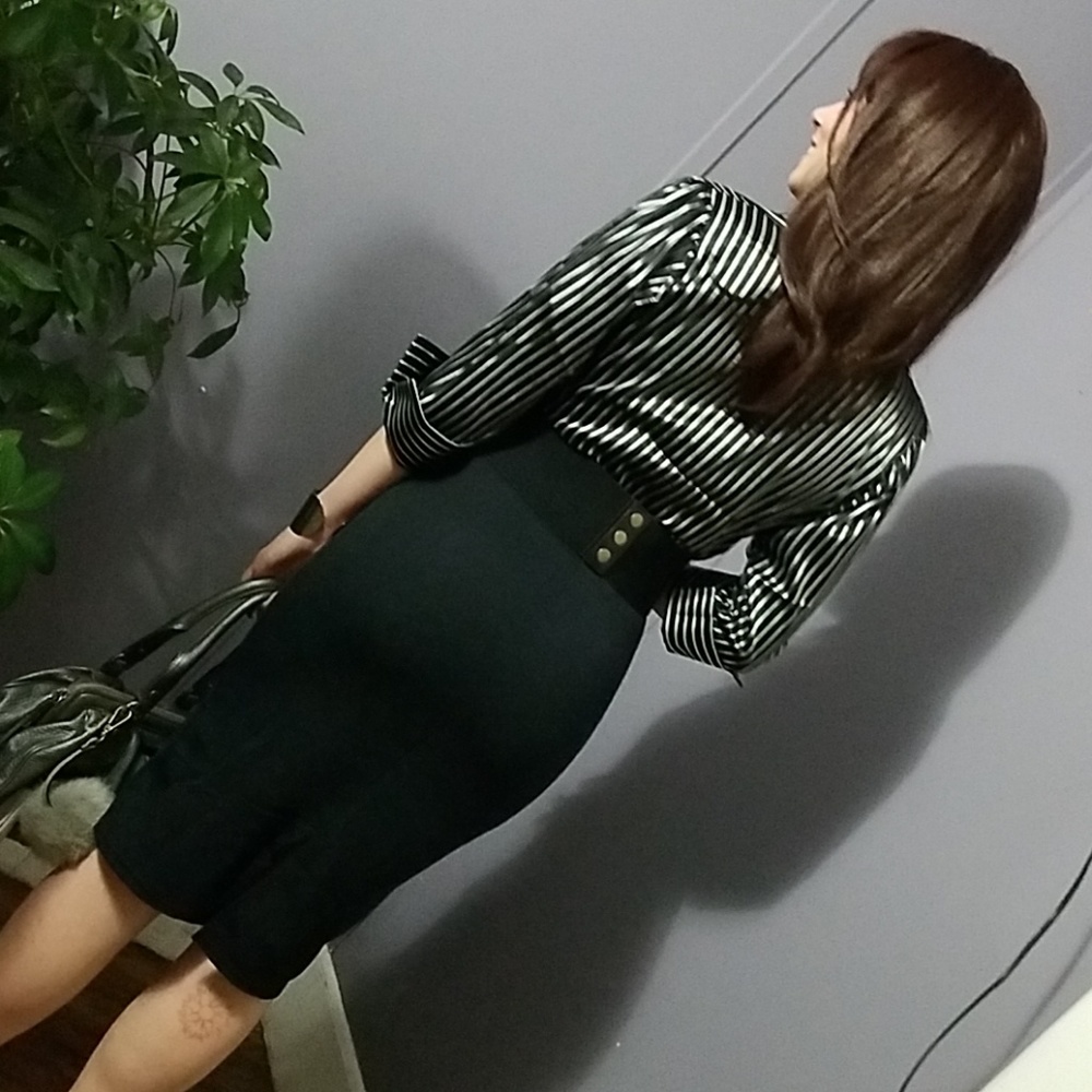 STUNNING IMPORTED OFFICE DRESS - Picture 6 of 8